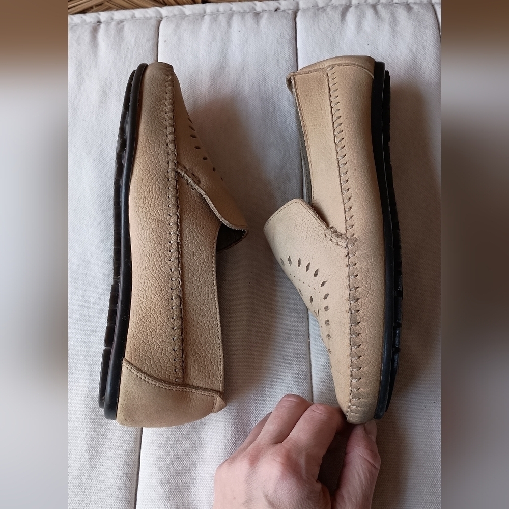 Hush Puppies Tan Leather Loafers_8.5 - Picture 6 of 10